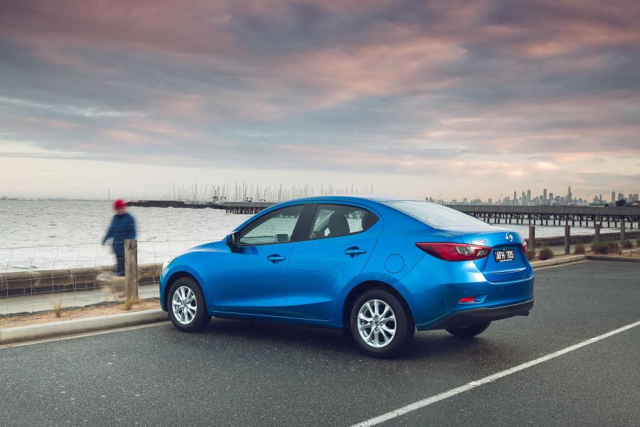  Mazda2 Sedan 2015 года  (AU) (фото 26 из 35)